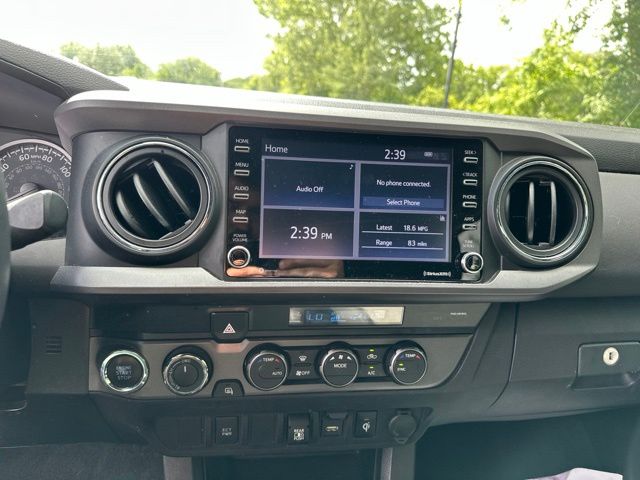 Thumbnail: 2021 Toyota Tacoma - 10