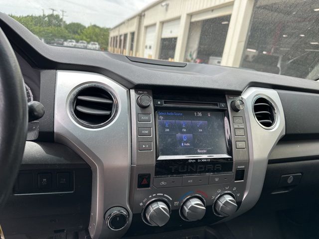 Thumbnail: 2014 Toyota Tundra - 10