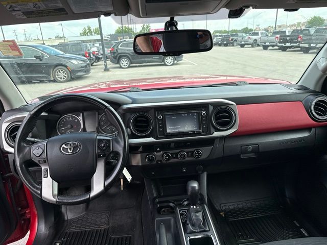 Thumbnail: 2017 Toyota Tacoma - 7