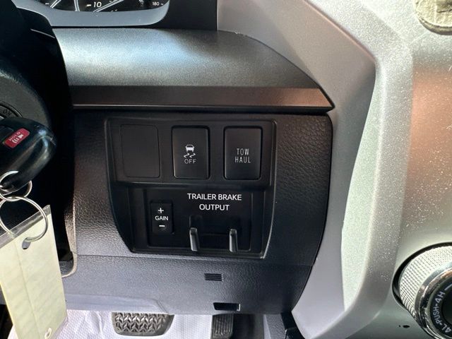 Thumbnail: 2019 Toyota Tundra - 15
