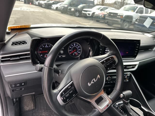 Thumbnail: 2022 Kia K5 - 2