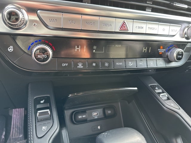 Thumbnail: 2021 Kia Telluride - 12