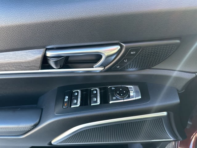 Thumbnail: 2022 Kia Telluride - 16