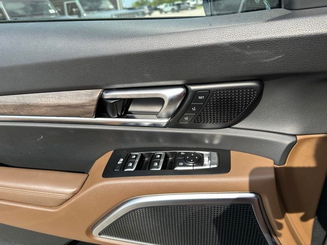Thumbnail: 2022 Kia Telluride - 21