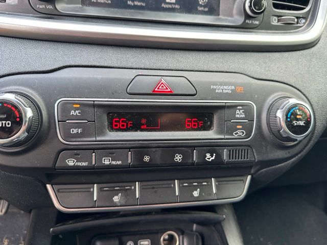 Thumbnail: 2020 Kia Sorento - 13