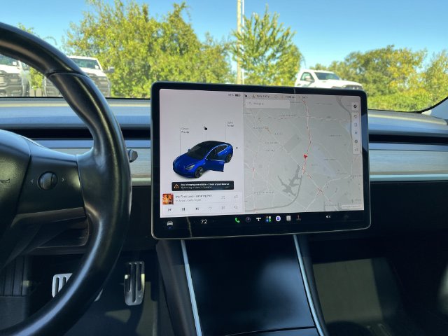Thumbnail: 2018 Tesla Model 3 - 11