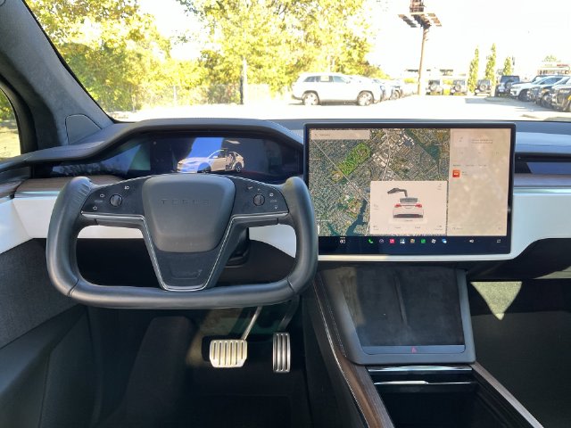 Thumbnail: 2022 Tesla Model X - 8