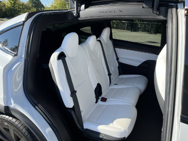 Thumbnail: 2022 Tesla Model X - 21