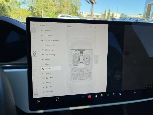 Thumbnail: 2022 Tesla Model X - 34