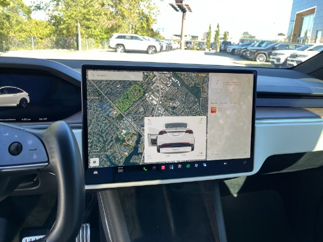 Thumbnail: 2022 Tesla Model X - 12