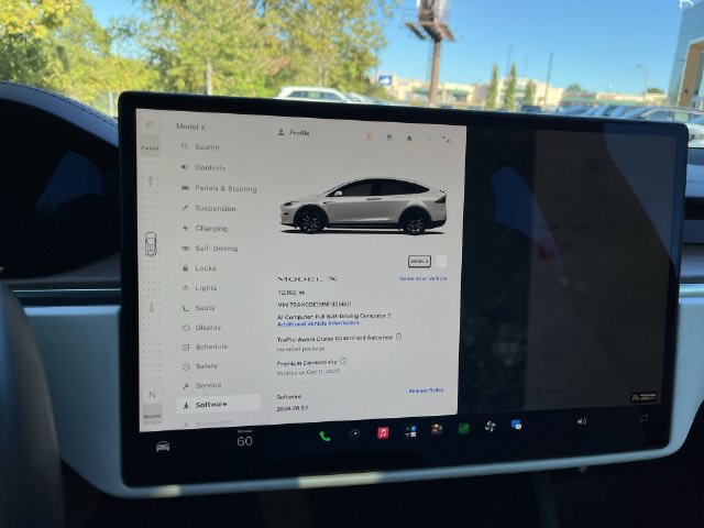 Thumbnail: 2022 Tesla Model X - 33