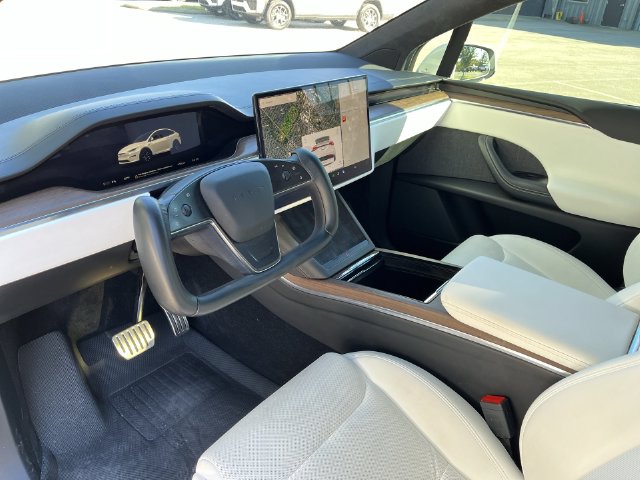 Thumbnail: 2022 Tesla Model X - 2