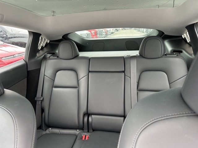 Thumbnail: 2022 Tesla Model Y - 8