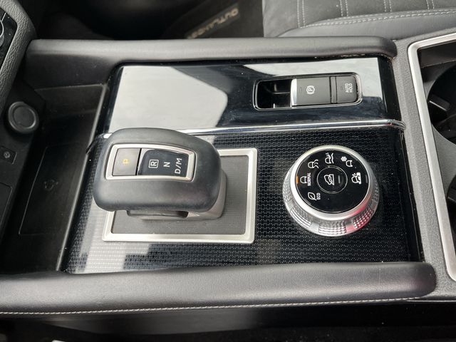 Thumbnail: 2022 Mitsubishi Outlander - 31
