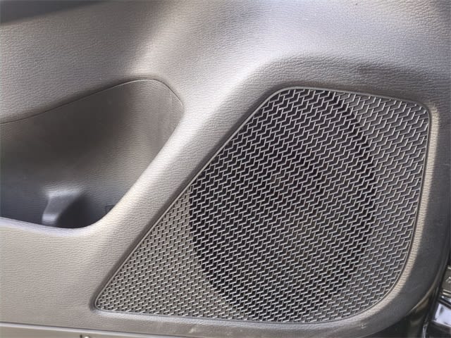 Thumbnail: 2024 Mitsubishi Outlander - 35