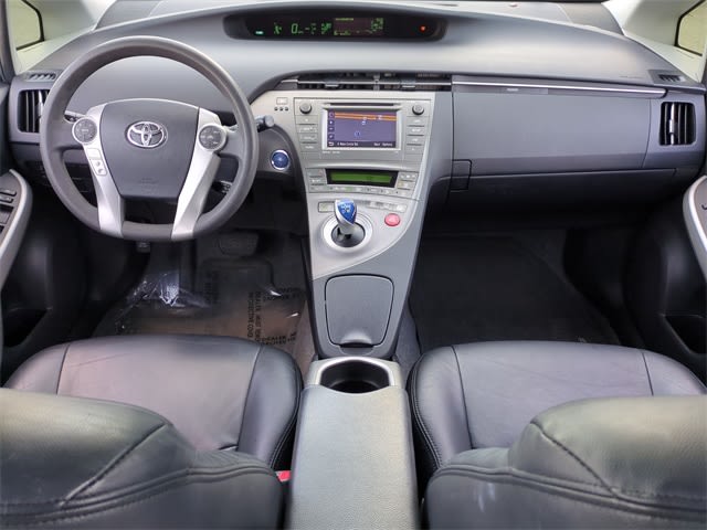 Thumbnail: 2015 Toyota Prius - 10