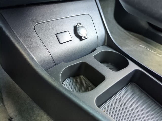 Thumbnail: 2015 Toyota Prius - 17