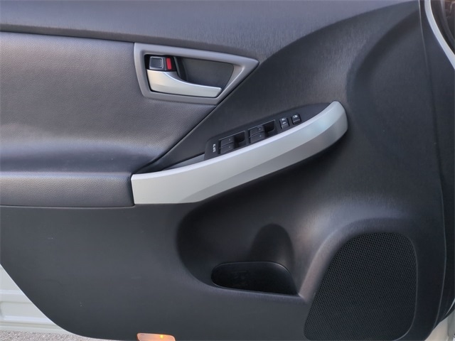 Thumbnail: 2015 Toyota Prius - 35