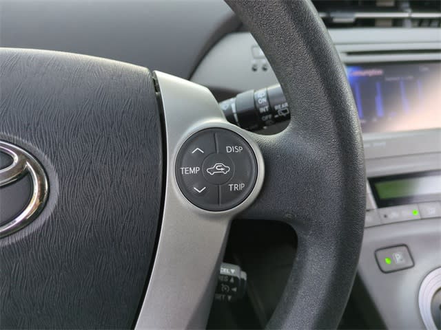 Thumbnail: 2015 Toyota Prius - 31