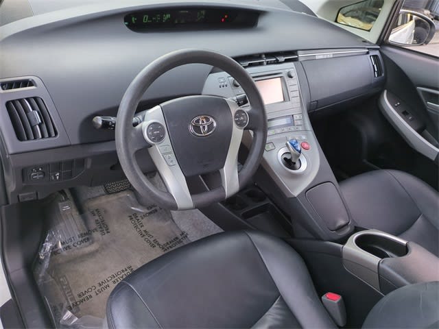 Thumbnail: 2015 Toyota Prius - 2