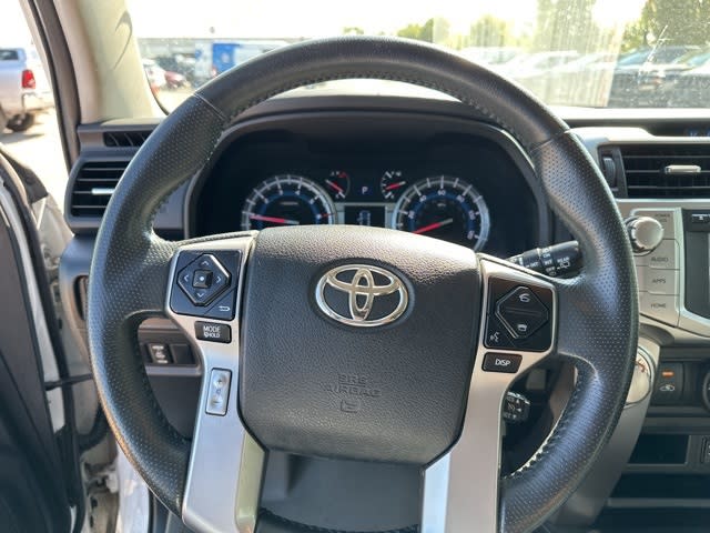 Thumbnail: 2015 Toyota 4Runner - 6