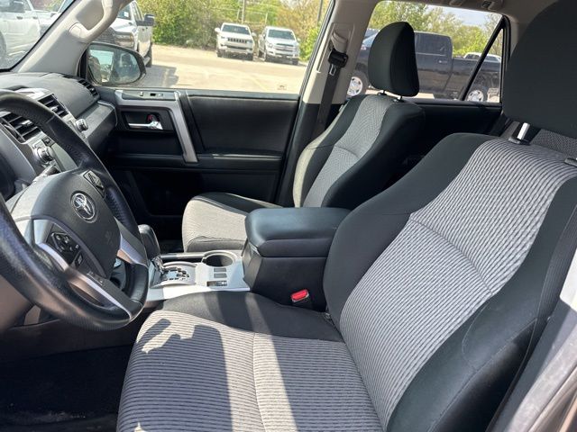 Thumbnail: 2015 Toyota 4Runner - 7