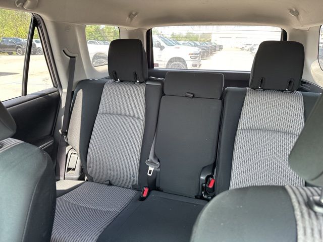 Thumbnail: 2015 Toyota 4Runner - 9