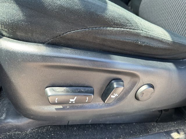 Thumbnail: 2015 Toyota 4Runner - 13