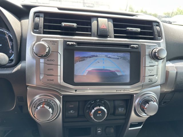 Thumbnail: 2015 Toyota 4Runner - 14