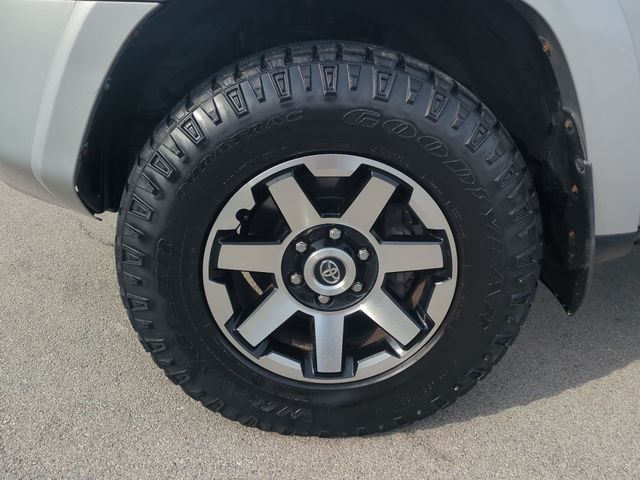 Thumbnail: 2019 Toyota 4Runner - 8