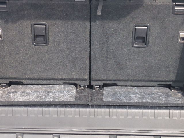 Thumbnail: 2019 Toyota 4Runner - 33