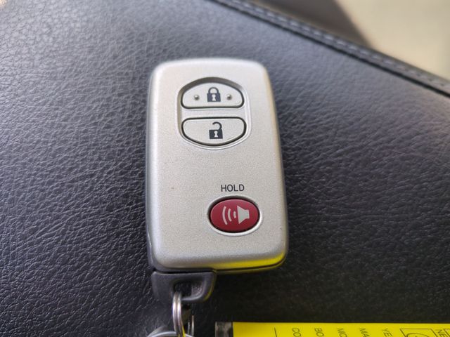 Thumbnail: 2016 Toyota 4Runner - 18