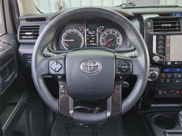 Thumbnail: 2021 Toyota 4Runner - 14