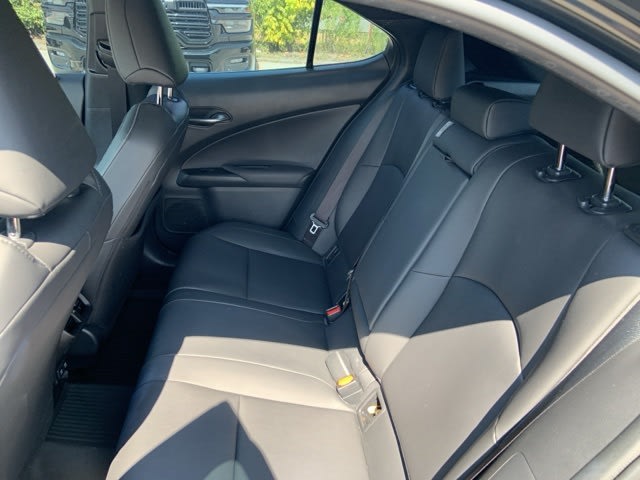 Thumbnail: 2020 Lexus UX - 9