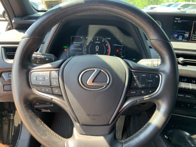 Thumbnail: 2020 Lexus UX - 2