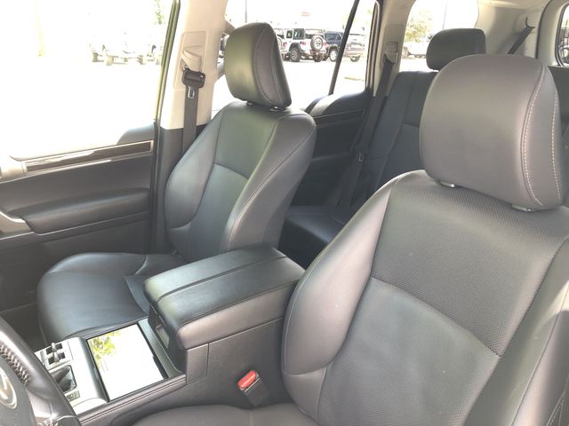 Thumbnail: 2016 Lexus GX - 10