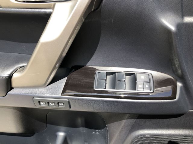 Thumbnail: 2016 Lexus GX - 35