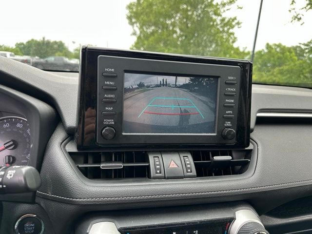 Thumbnail: 2019 Toyota RAV4 - 15
