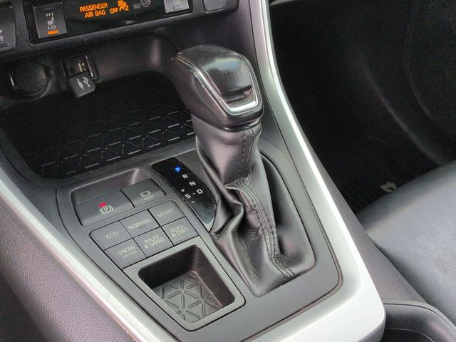 Thumbnail: 2019 Toyota RAV4 - 14