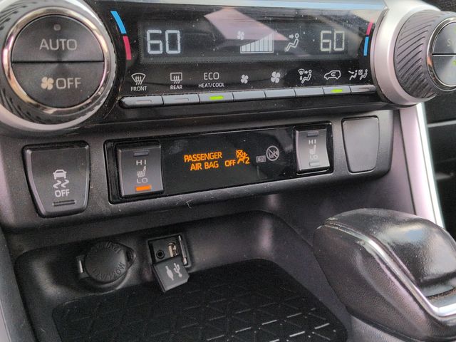 Thumbnail: 2019 Toyota RAV4 - 37