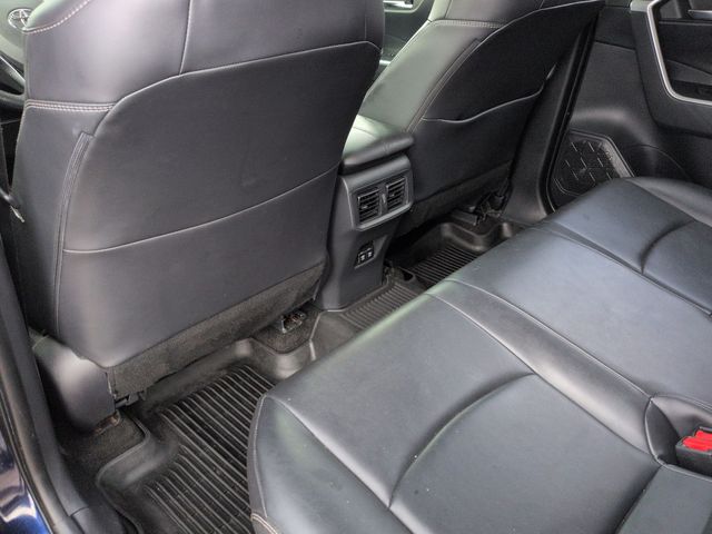 Thumbnail: 2019 Toyota RAV4 - 12
