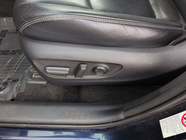 Thumbnail: 2019 Toyota RAV4 - 25