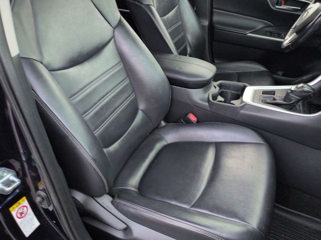 Thumbnail: 2019 Toyota RAV4 - 11