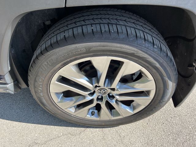 Thumbnail: 2019 Toyota RAV4 - 7