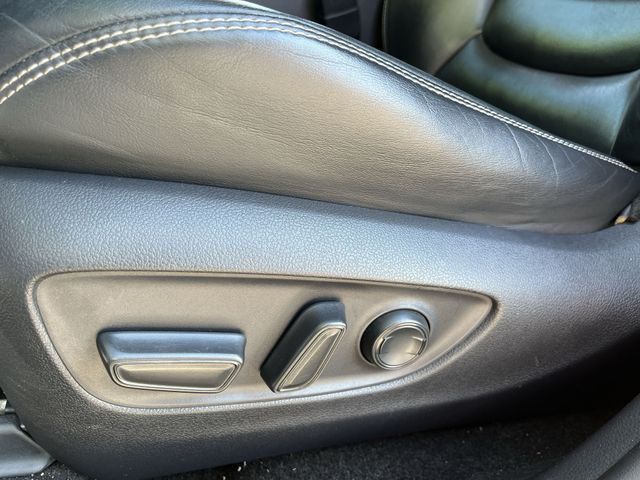 Thumbnail: 2019 Toyota RAV4 - 21