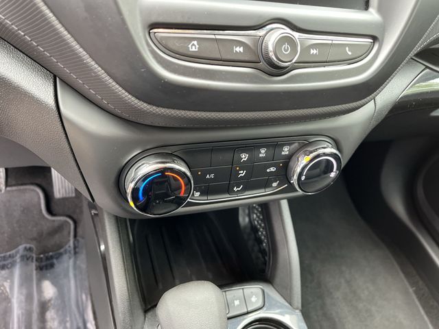 Thumbnail: 2022 Chevrolet TrailBlazer - 28