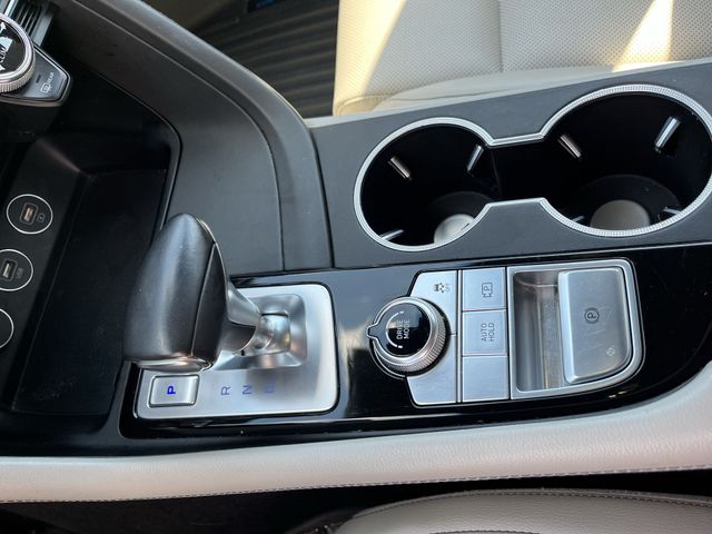 Thumbnail: 2023 Genesis G70 - 27