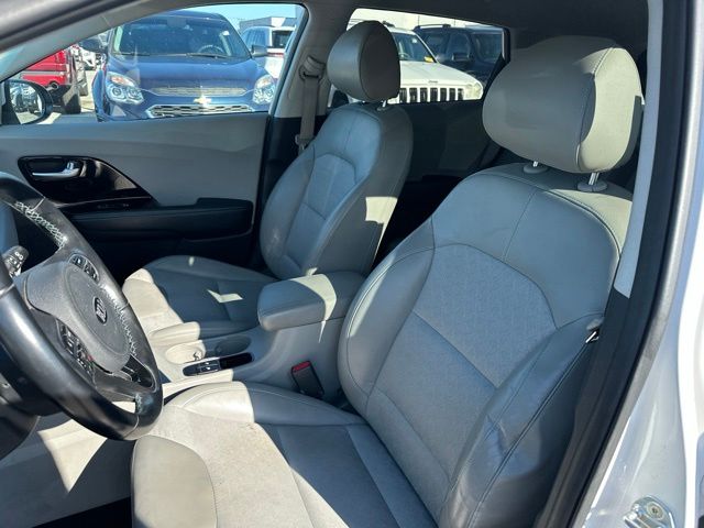 Thumbnail: 2019 Kia Niro - 8