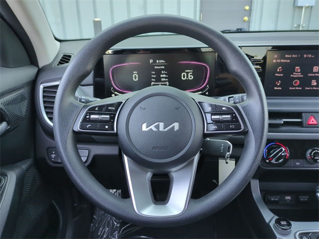 Thumbnail: 2024 Kia Seltos - 14