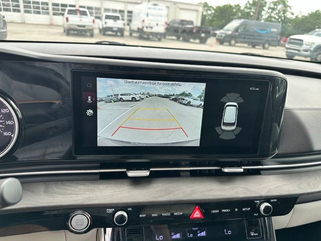 Thumbnail: 2023 Kia Carnival - 12